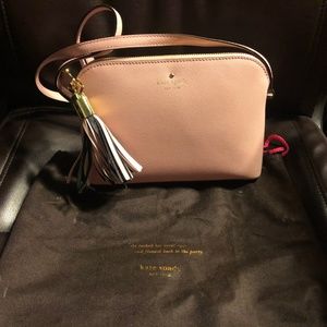 *CONDITION: EXCELLENT* Kate Spade cross-body bag